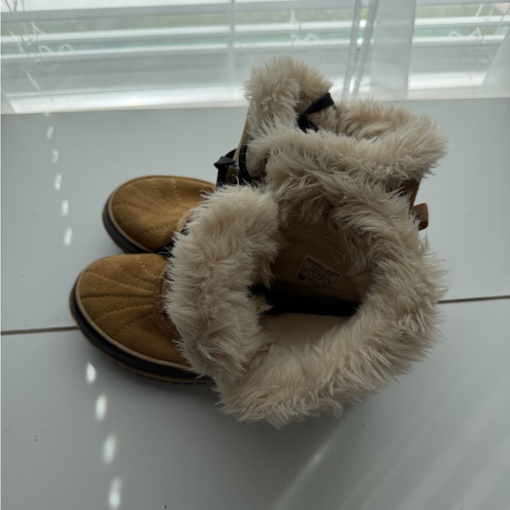 Sorel Leather Fur-Lined Boots - Picture 4 of 12